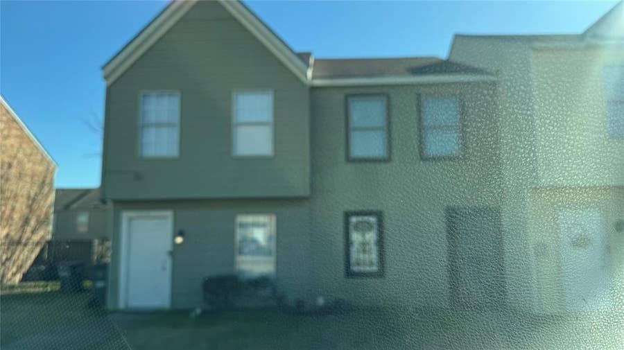 Property photo for 9434 Olde Towne Row, Dallas, TX