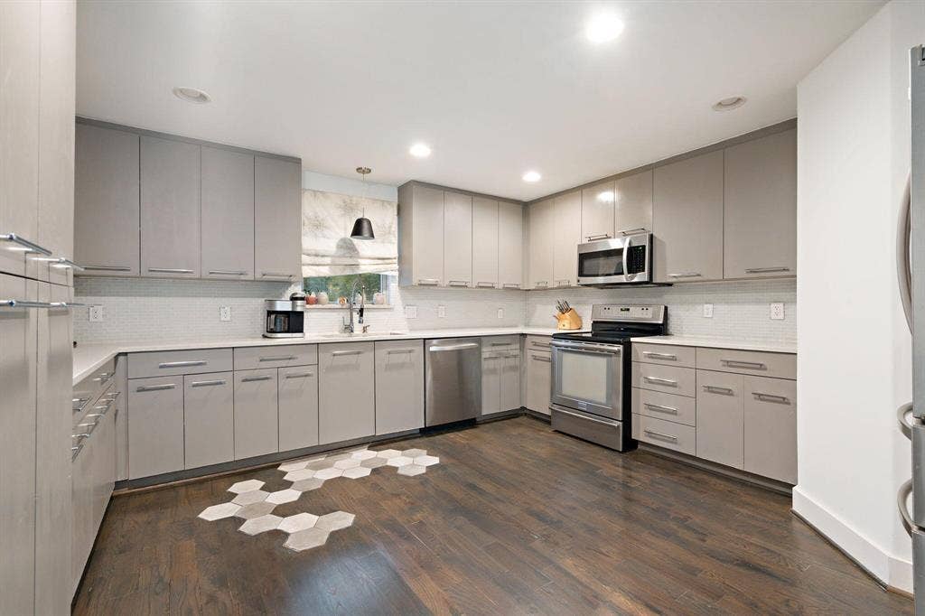 3427 Saint Cloud Circle, Dallas, TX 75229 3427 Saint Cloud Circle, Dallas, TX 75229