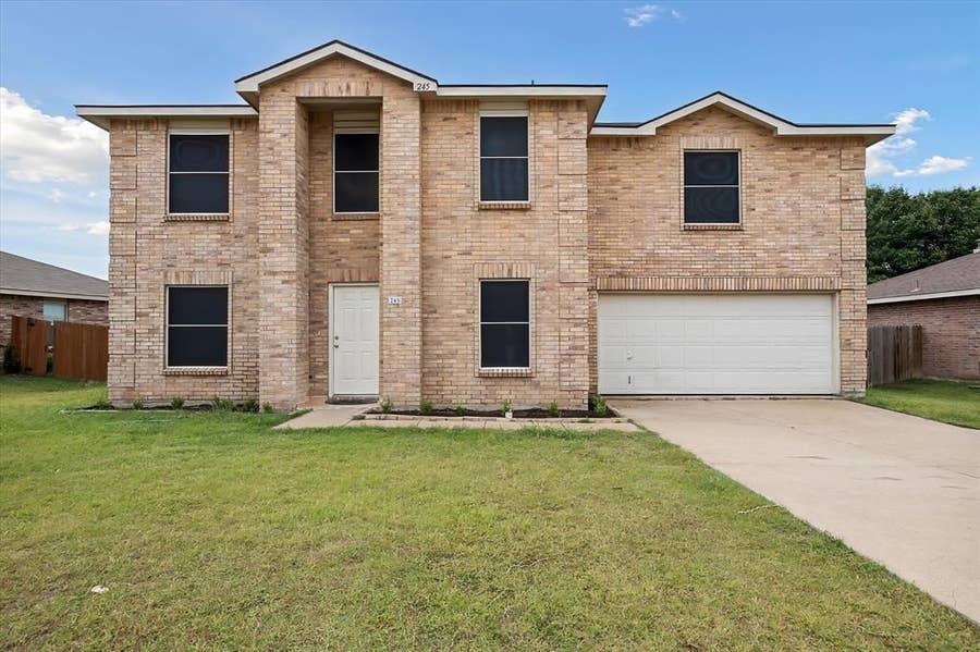 Property photo for 245 Queen Annes Drive, Burleson, TX