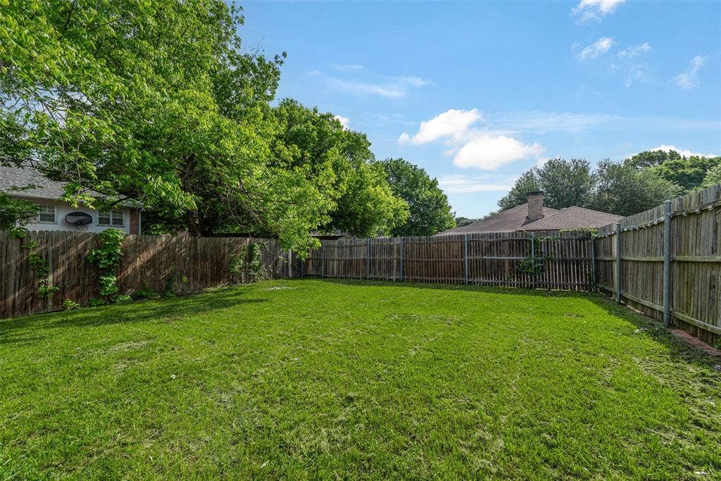 600 N Chattey Road, DeSoto, TX 75115 600 N Chattey Road, DeSoto, TX 75115