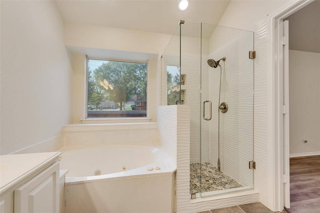 600 N Chattey Road, DeSoto, TX 75115 600 N Chattey Road, DeSoto, TX 75115