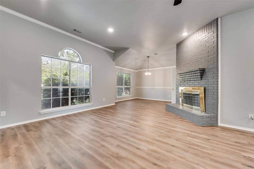 600 N Chattey Road, DeSoto, TX 75115 600 N Chattey Road, DeSoto, TX 75115