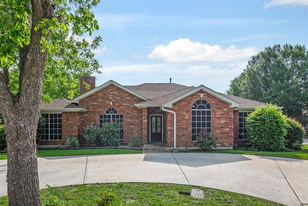 600 N Chattey Road, DeSoto, TX 75115 600 N Chattey Road, DeSoto, TX 75115