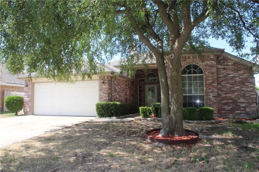 Property photo for 821 Lowe Drive, Cedar Hill, TX