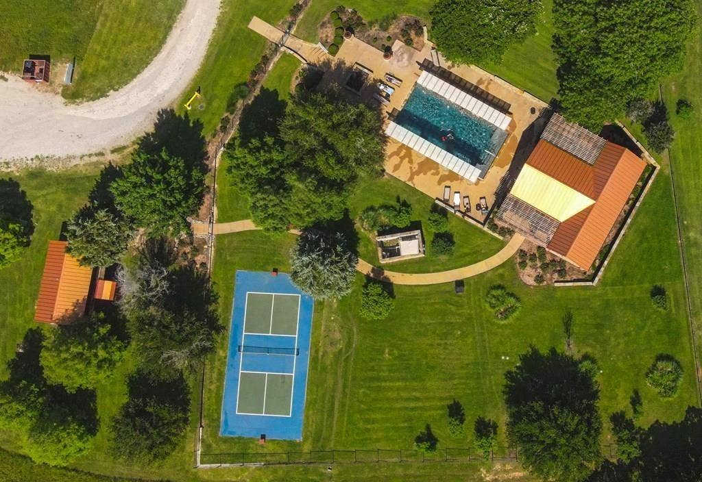 302/303 Lago Vista Drive, Athens, TX 75752 Bird's eye view
