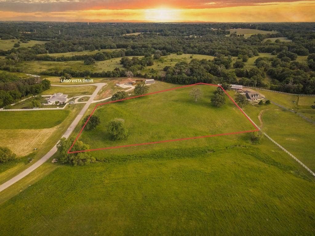 302/303 Lago Vista Drive, Athens, TX 75752 View of aerial view at dusk