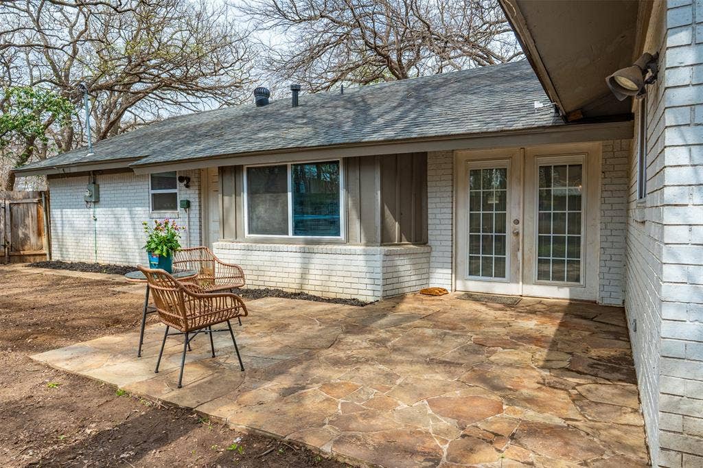 1819 W Cedar Elm Drive, Arlington, TX 76012 Lovely back patio that is great for sipping morning coffee or entertaining guests!