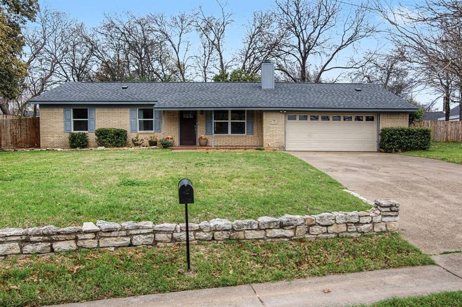 Property photo for 405 Torrey Street, Granbury, TX
