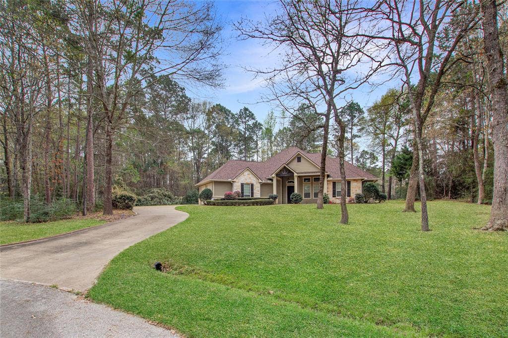 15207 Maple Leaf Court, Tyler, TX 75707 15207 Maple Leaf Court, Tyler, TX 75707