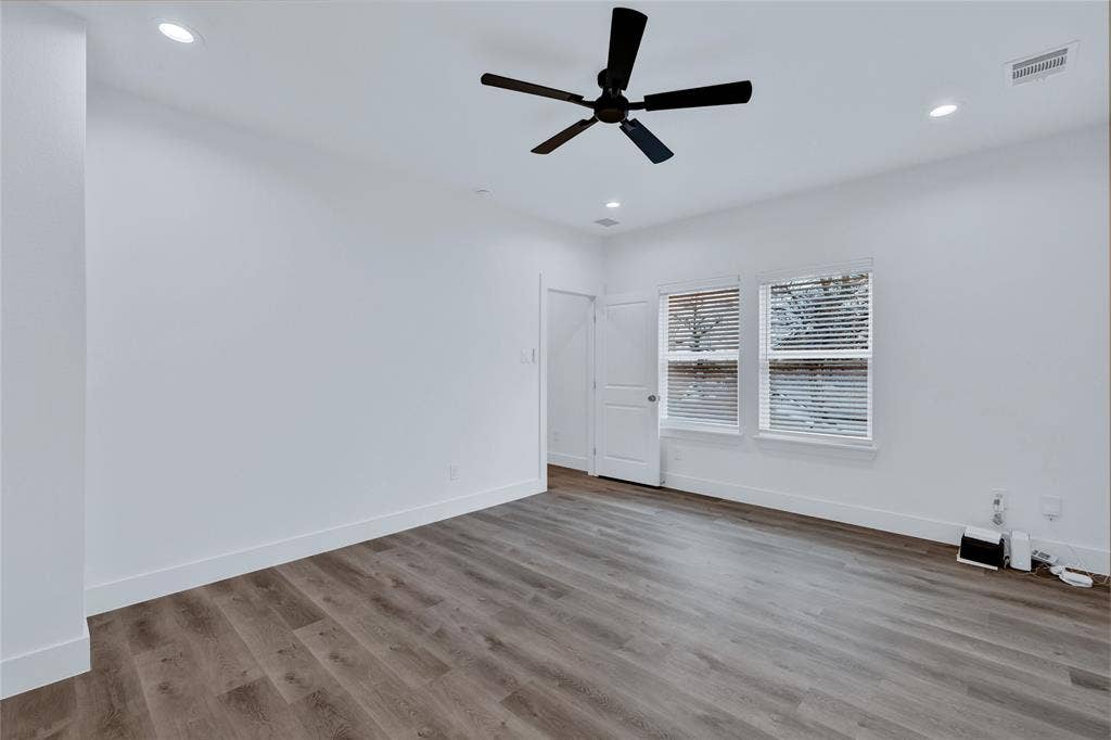 2844 S Marsalis Avenue, Dallas, TX 75216