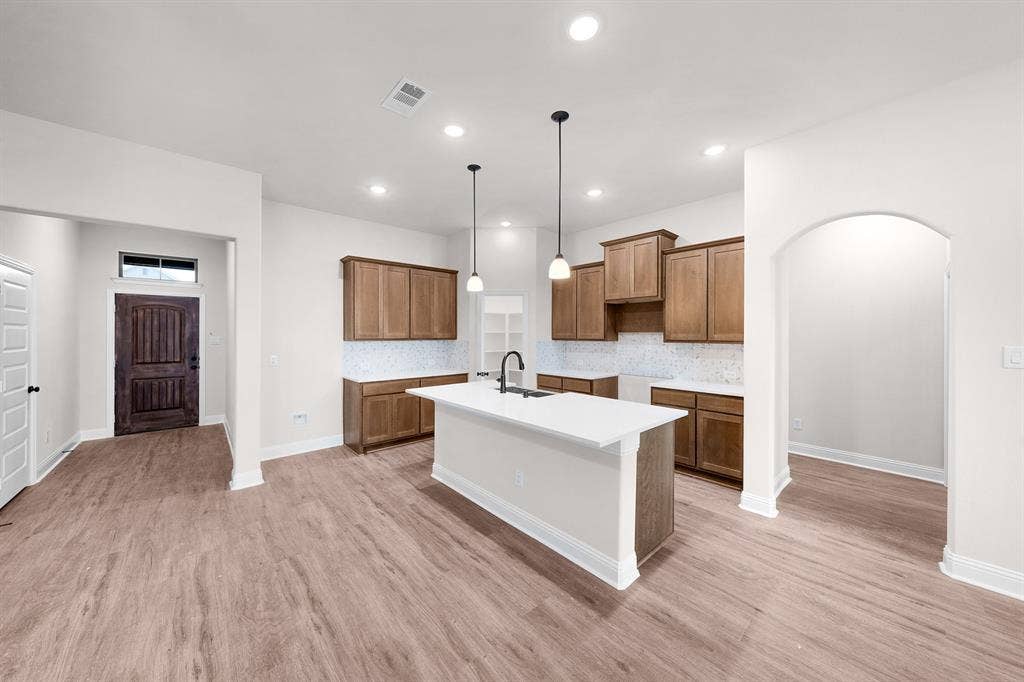 423 Maltese Drive, Red Oak, TX 75154 DSC02231