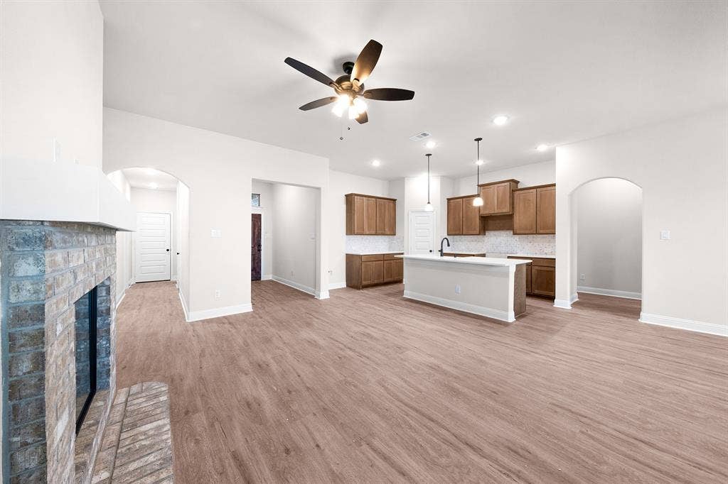 423 Maltese Drive, Red Oak, TX 75154 DSC02261