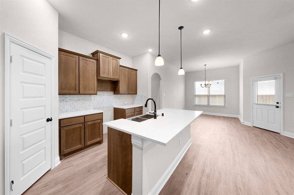 423 Maltese Drive, Red Oak, TX 75154 DSC02241