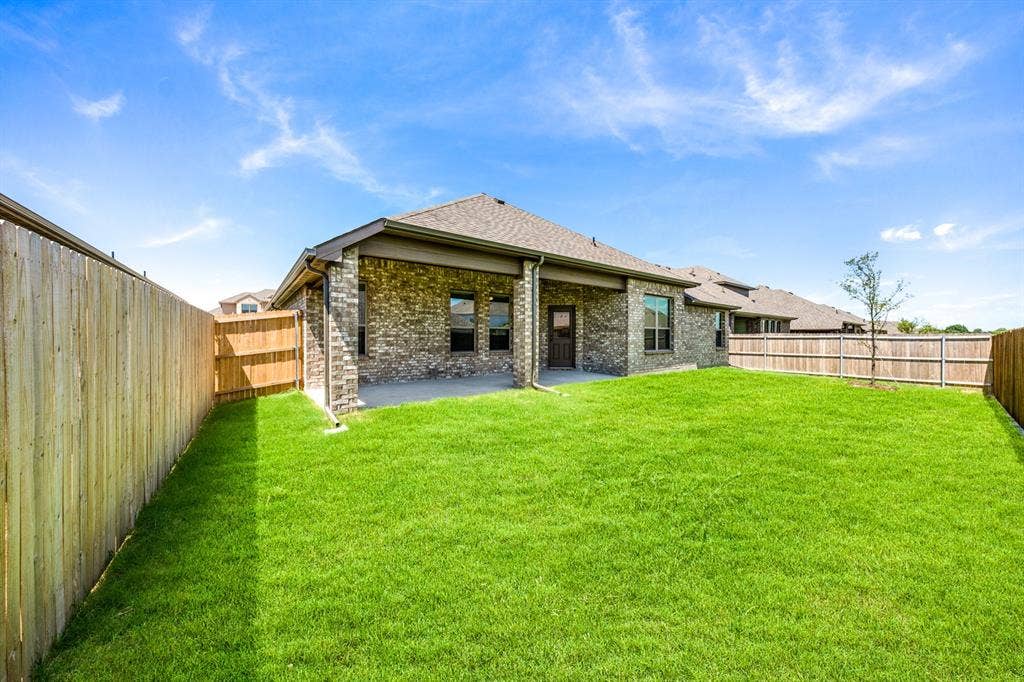 423 Maltese Drive, Red Oak, TX 75154 DSC02345
