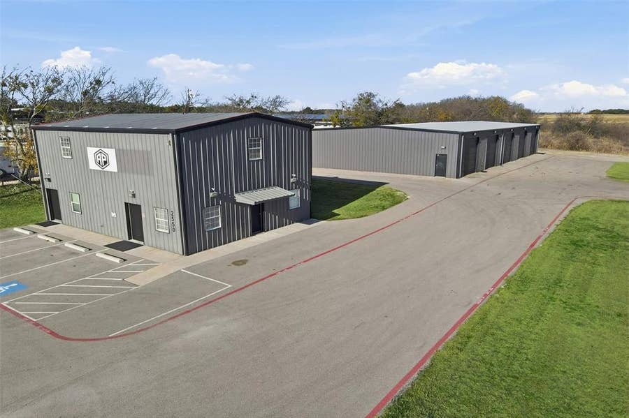 Property photo for 2550 W US Highway 377, Granbury, TX