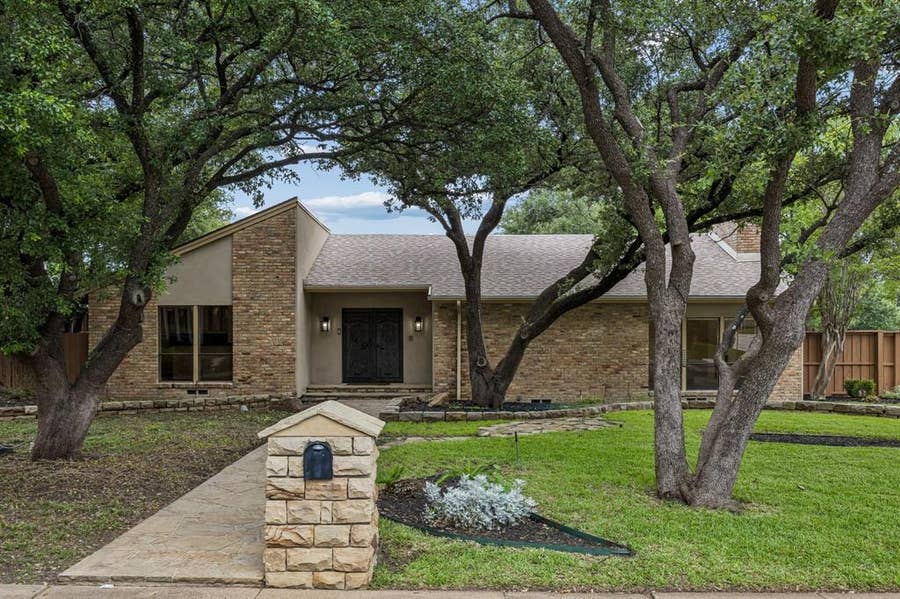 Property photo for 10695 Pagewood Drive, Dallas, TX