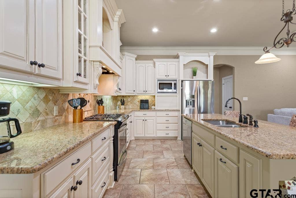 19551 Sandhill Lane, Flint, TX 75762 19551 Sandhill Lane, Flint, TX 75762