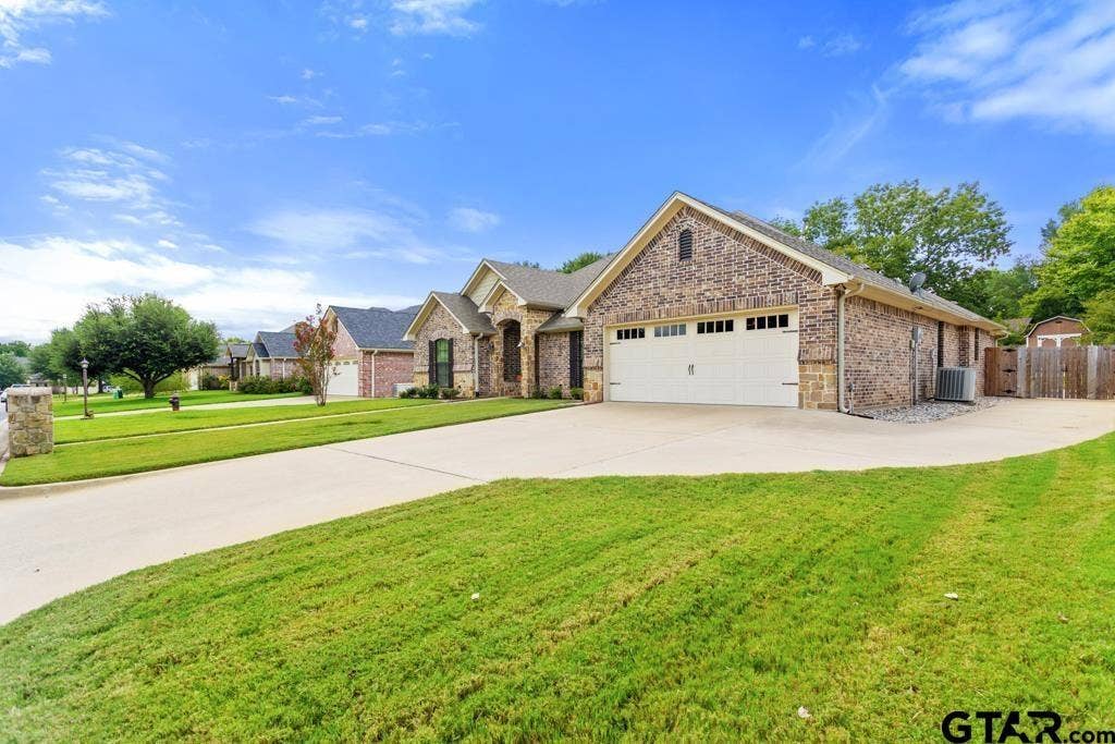 19551 Sandhill Lane, Flint, TX 75762 19551 Sandhill Lane, Flint, TX 75762