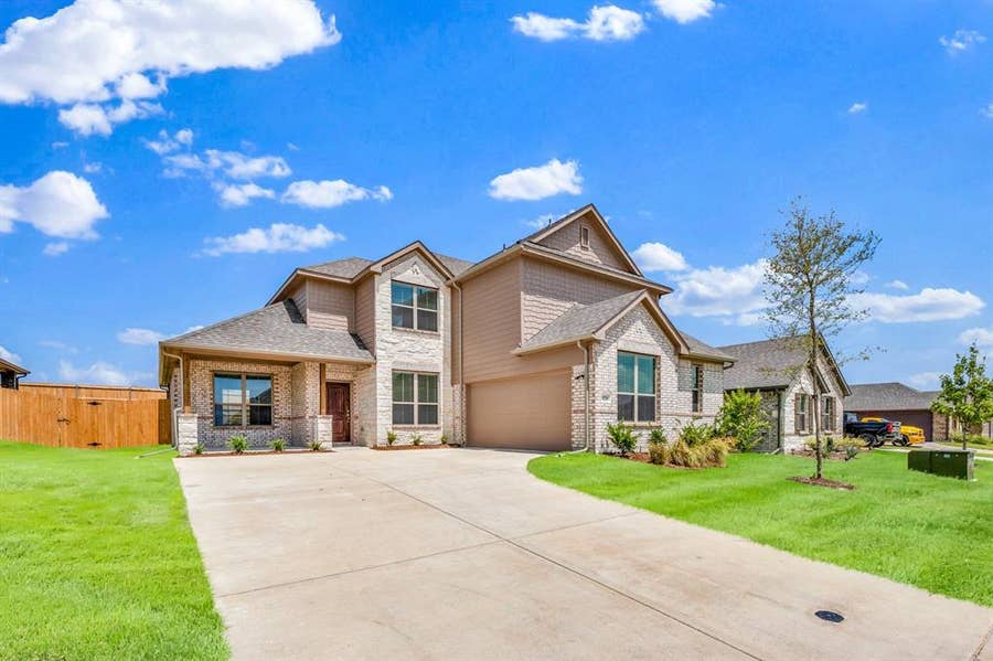Property photo for 424 Maltese, Red Oak, TX