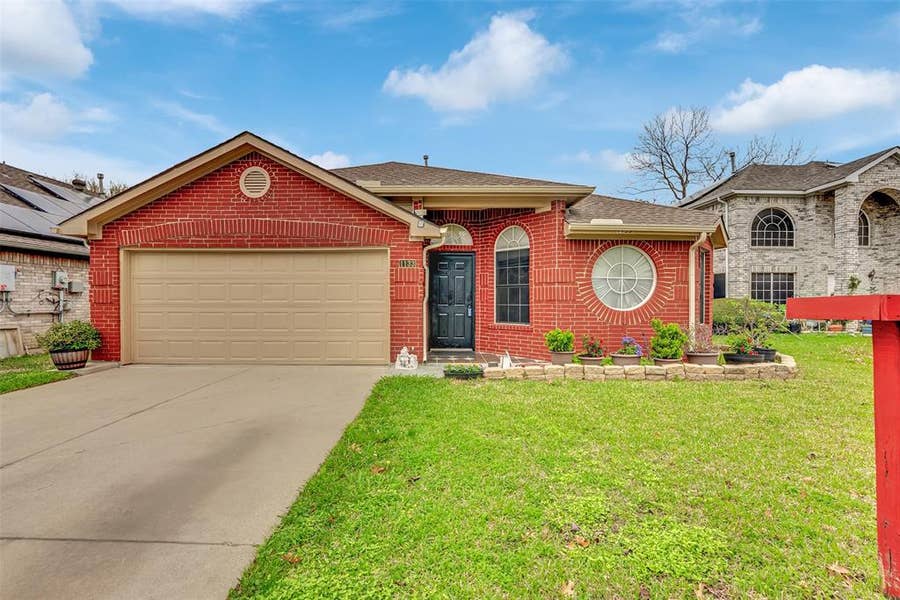 Property photo for 1133 Bay Side Drive, Irving, TX