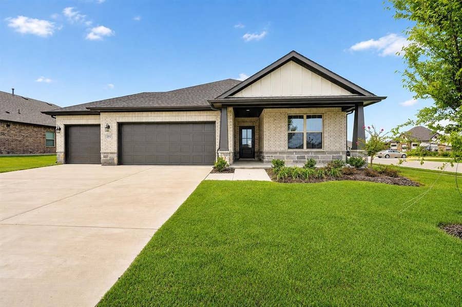 Property photo for 202 Briarwood Drive, Nevada, TX