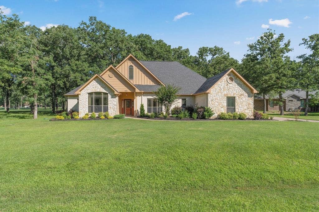 181 Saint Andrews Drive, Mabank, TX 75156 181 Saint Andrews Drive, Mabank, TX 75156