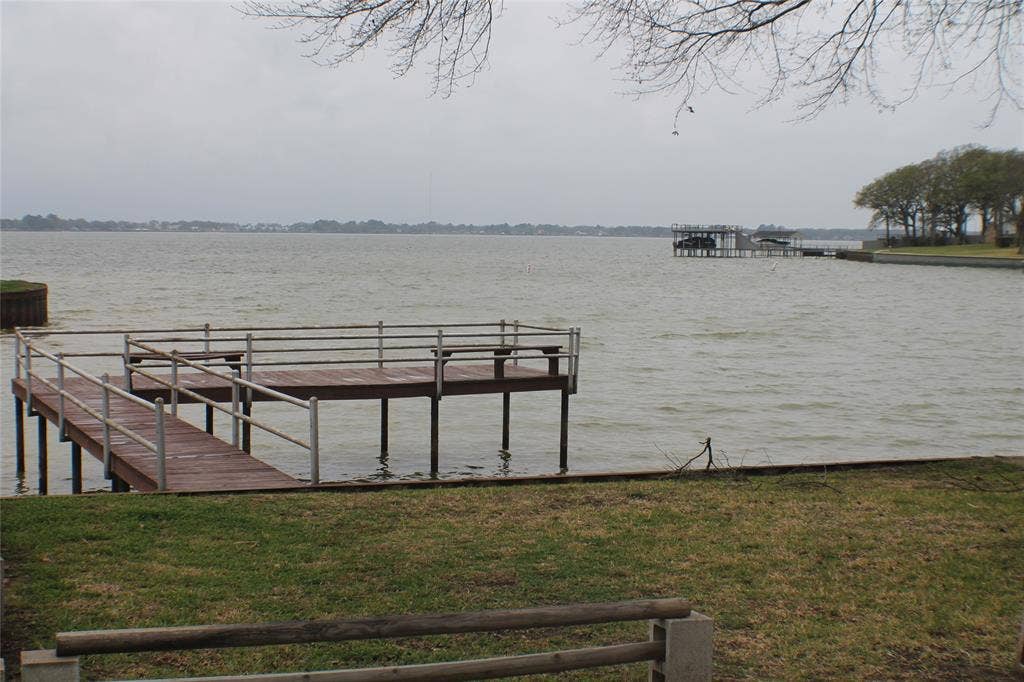 145 Barcelona Street, Payne Springs, TX 75156 HOA park