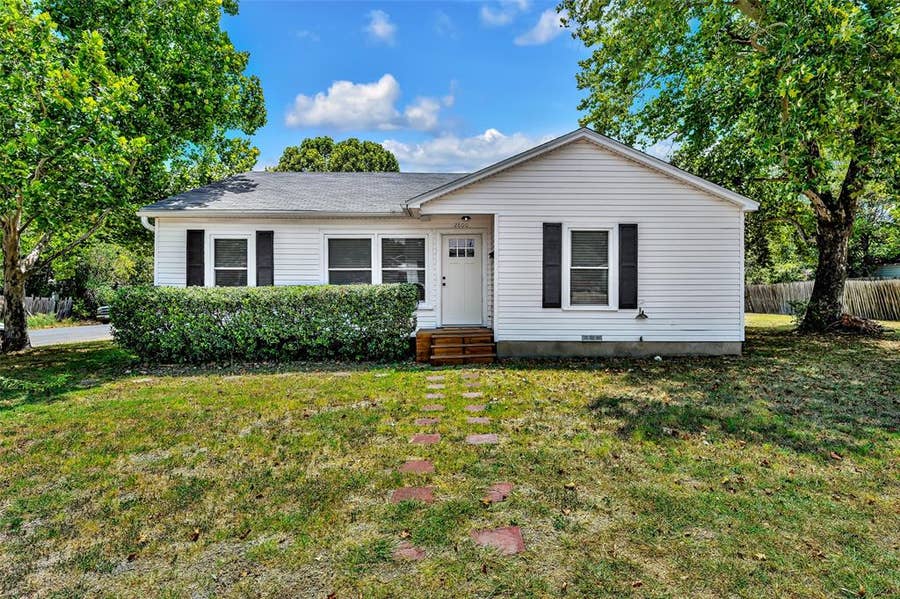 Property photo for 2800 Mckenzie Avenue, Waco, TX