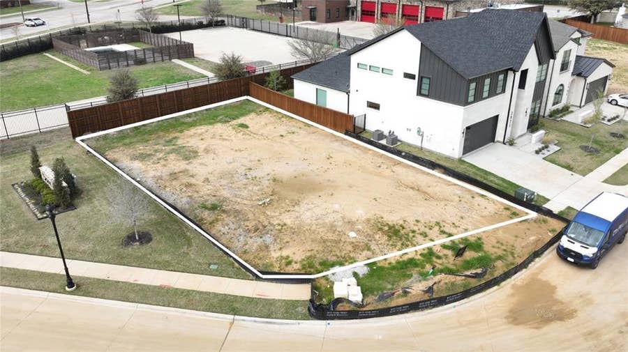 Property photo for 2977 Kosse Court, Grapevine, TX