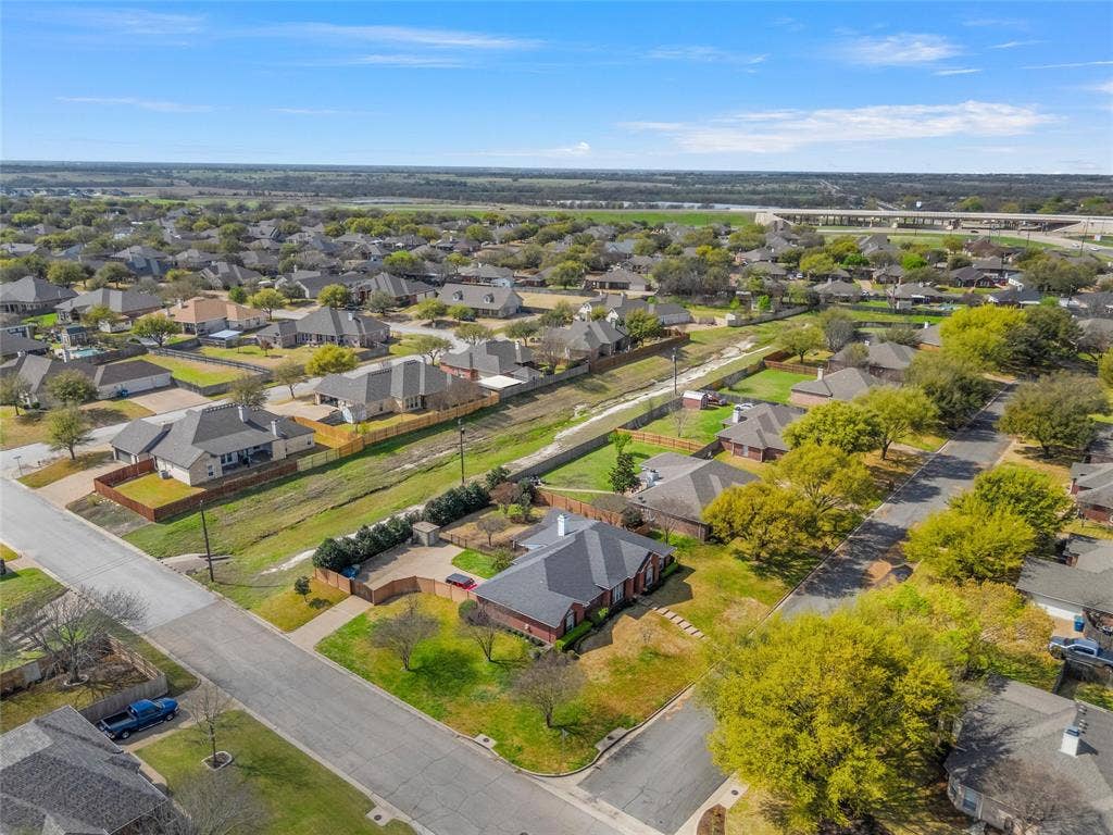 1400 Radisson Drive, Hewitt, TX 76643 1400 Radisson Drive, Hewitt, TX 76643
