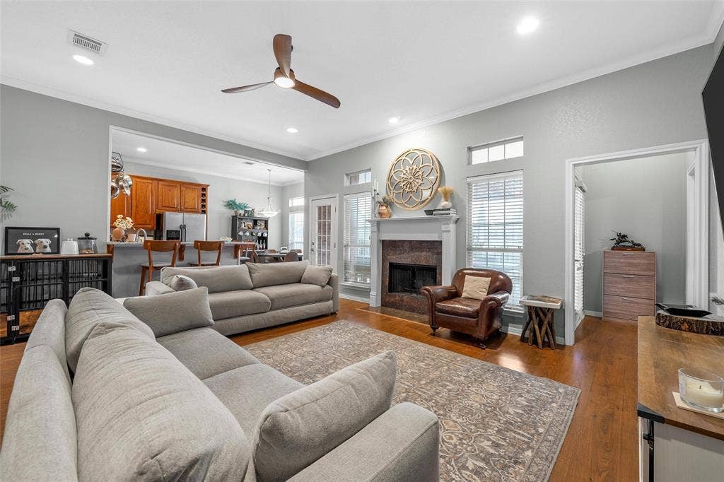 1400 Radisson Drive, Hewitt, TX 76643 1400 Radisson Drive, Hewitt, TX 76643