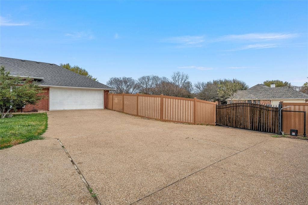 1400 Radisson Drive, Hewitt, TX 76643 1400 Radisson Drive, Hewitt, TX 76643