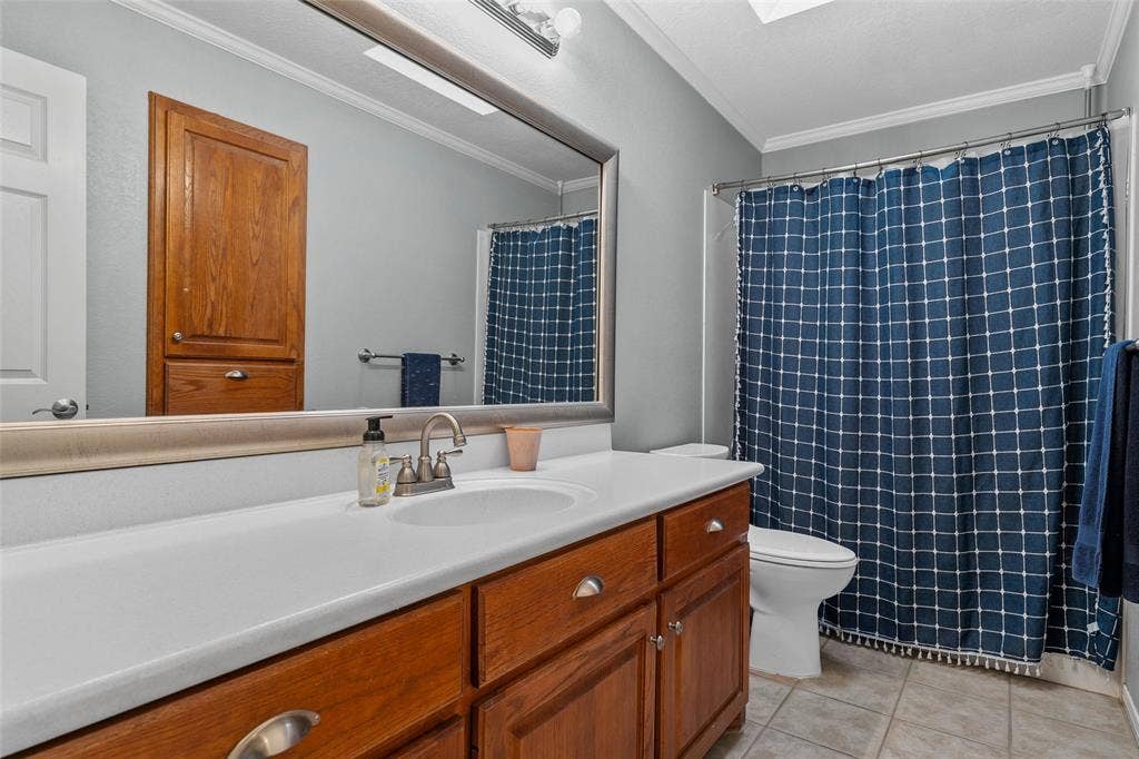 1400 Radisson Drive, Hewitt, TX 76643 1400 Radisson Drive, Hewitt, TX 76643