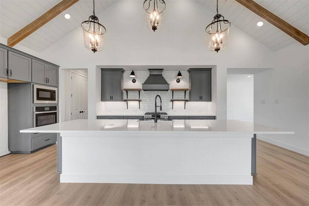 204 Phyllis Drive, Wylie, TX 75098 204 Phyllis Drive, Wylie, TX 75098
