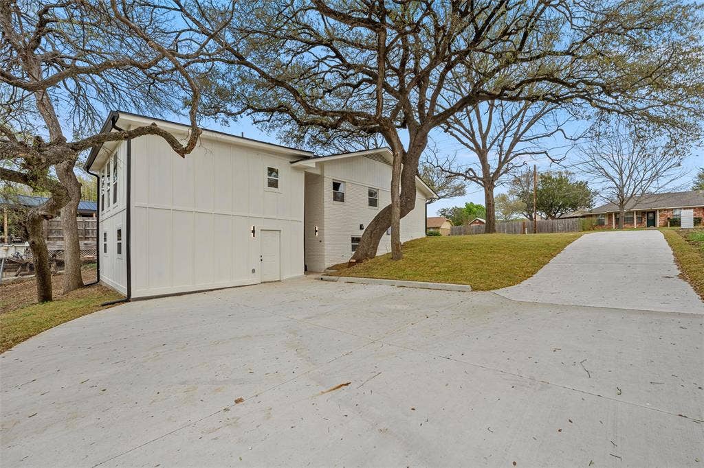 14014 Harbor Drive, Woodway, TX 76712 14014 Harbor Drive, Woodway, TX 76712