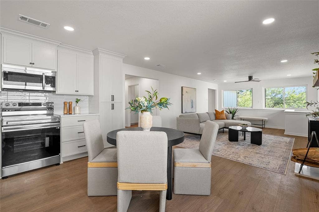 14014 Harbor Drive, Woodway, TX 76712 14014 Harbor Drive, Woodway, TX 76712
