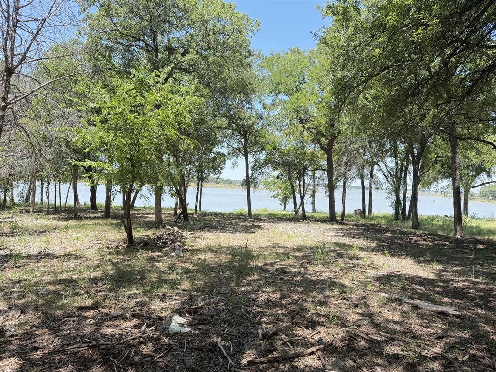 14014 Harbor Drive, Woodway, TX 76712 Lake access/view from base of property