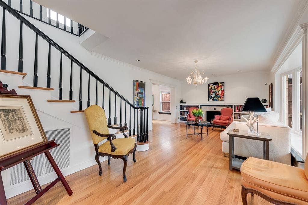 Living Room.