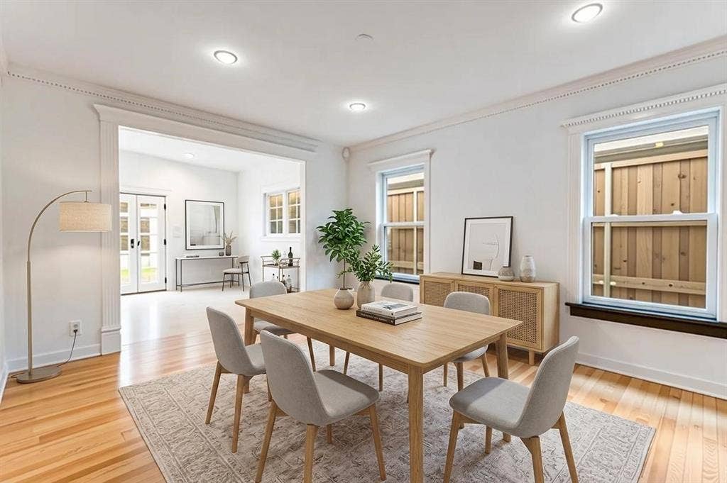 Dining Room (Virtually Staged)