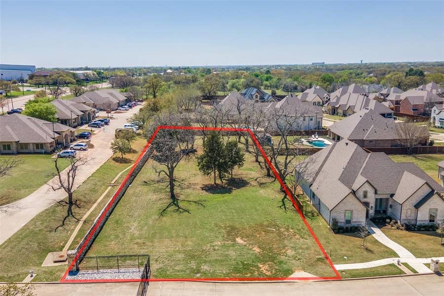 Property photo for 1706 Scarborough Drive, Arlington, TX