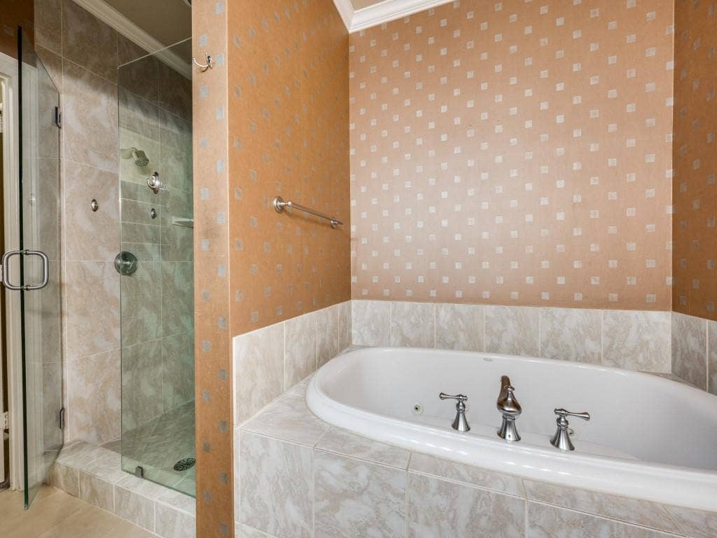 3401 Lee Parkway, #102, Dallas, TX 75219