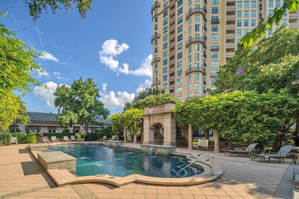3401 Lee Parkway, #102, Dallas, TX 75219
