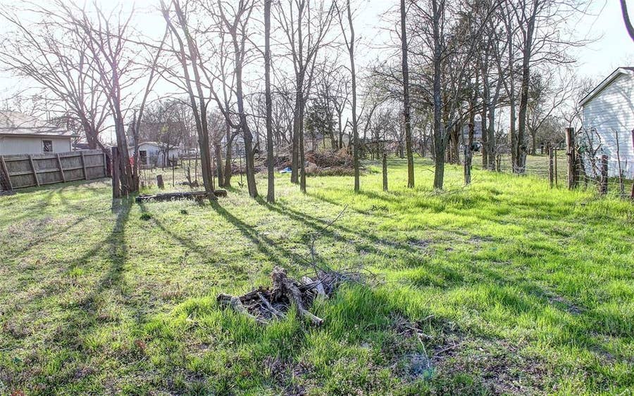 Property photo for 601 N Sherley Avenue, Anna, TX