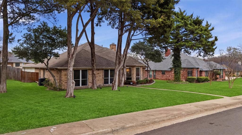 411 Whispering Hills Drive, Duncanville, TX 75137 411 Whispering Hills Drive, Duncanville, TX 75137