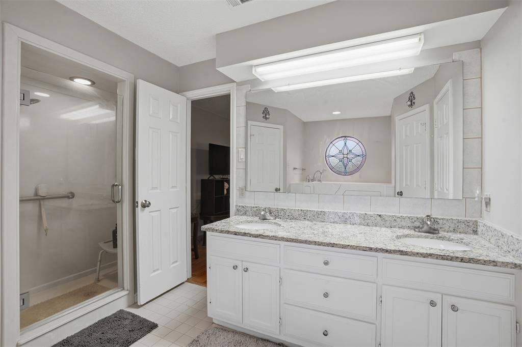 411 Whispering Hills Drive, Duncanville, TX 75137 411 Whispering Hills Drive, Duncanville, TX 75137