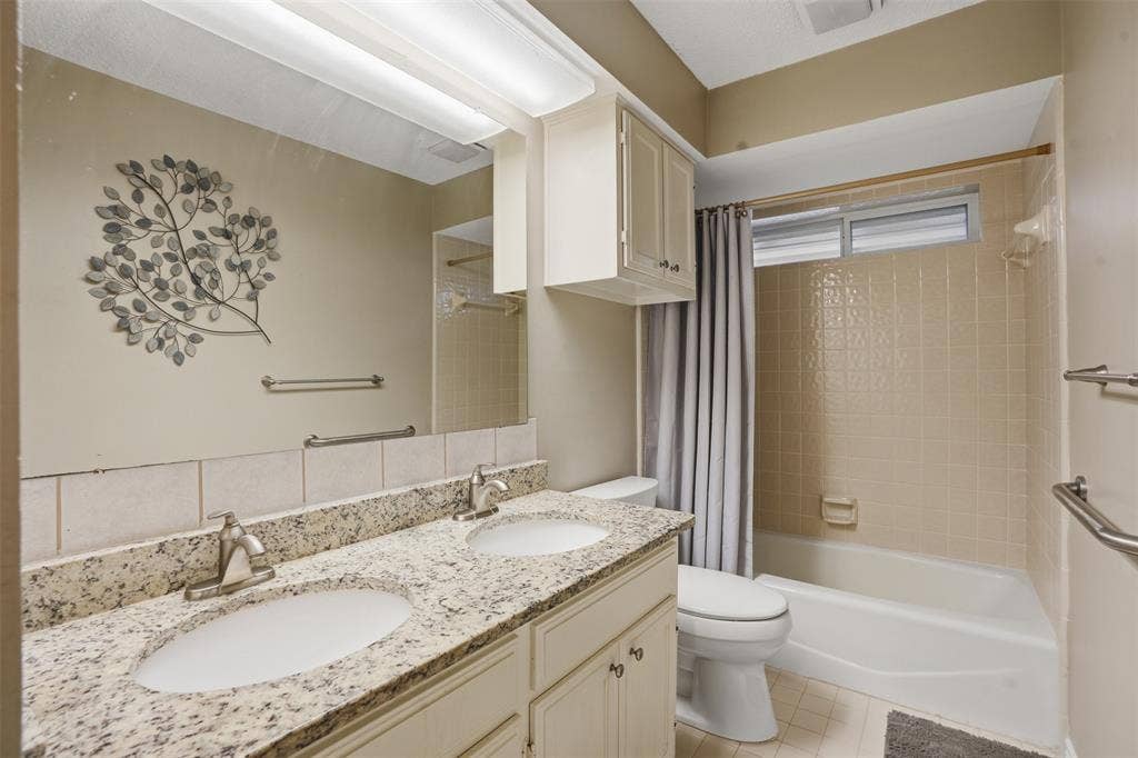 411 Whispering Hills Drive, Duncanville, TX 75137 411 Whispering Hills Drive, Duncanville, TX 75137