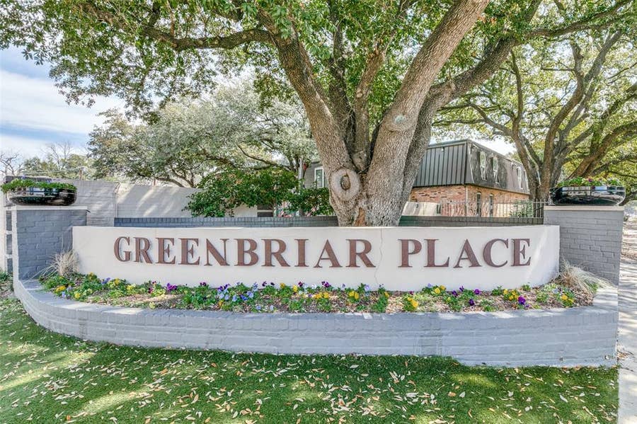 Property photo for 5322 Fleetwood Oaks Avenue, #242, Dallas, TX