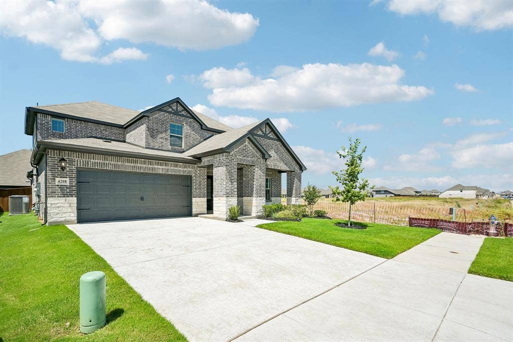 4208 Palestine Drive, Farmersville, TX 75442