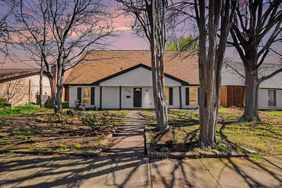 Property photo for 626 Bradfield Drive, Garland, TX