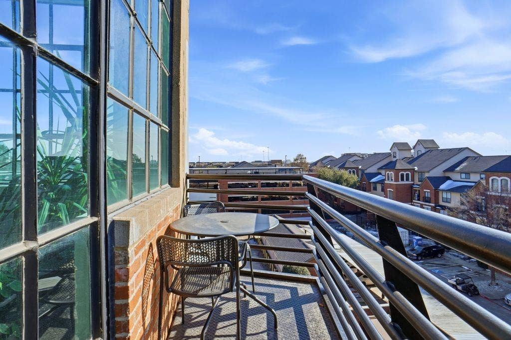 2220 Canton Street, #407, Dallas, TX 75201